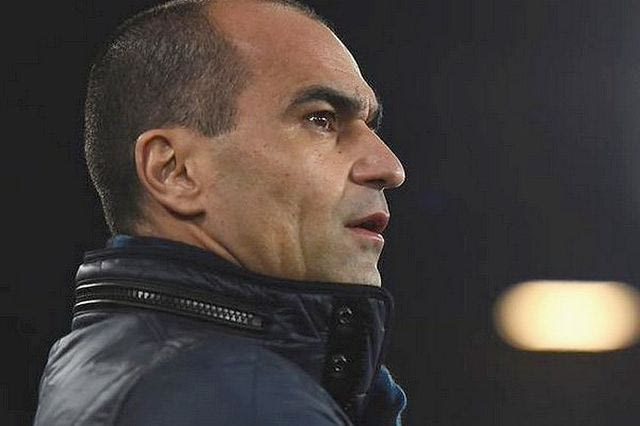 Tέλος ο Μαρτίνεθ, φουλ για Ντε Μπουρ η Εβερτον