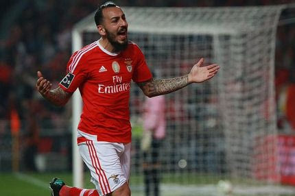 Το twitter… γλεντάει τον Μήτρογλου