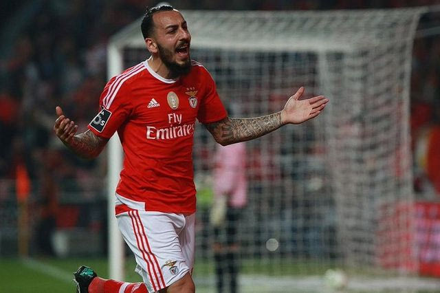 Το twitter… γλεντάει τον Μήτρογλου