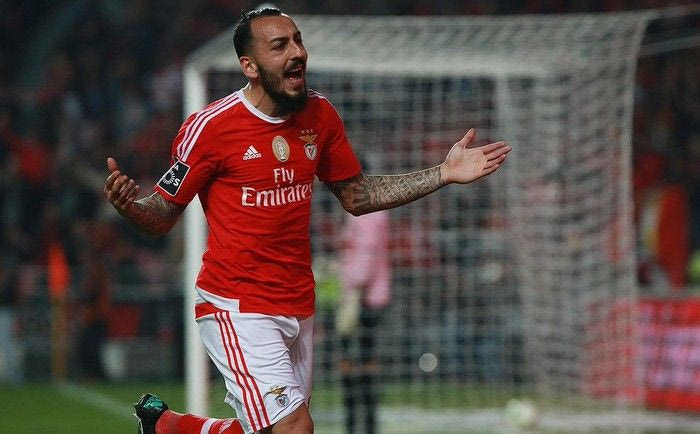 Το twitter… γλεντάει τον Μήτρογλου