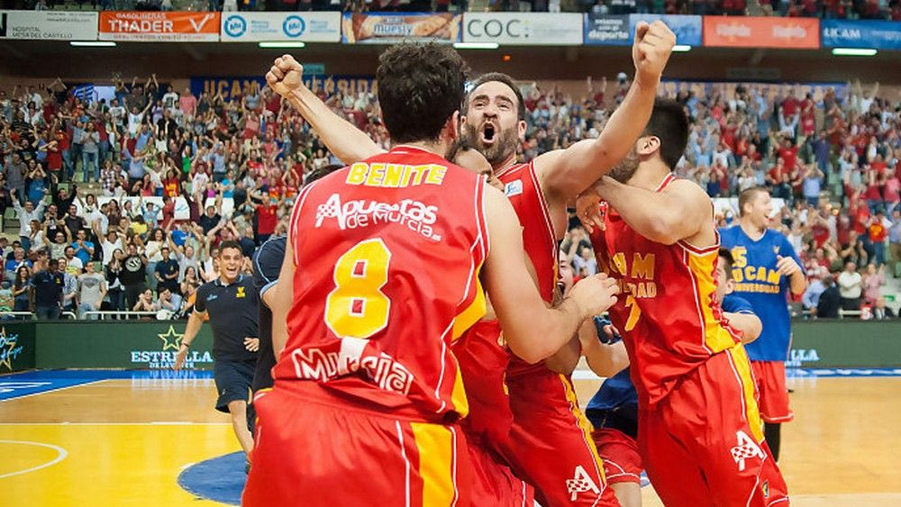 Το “θαύμα” του Κατσικάρη: Αγκαλιά με τα πλέι οφ η Μούρθια