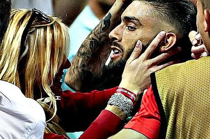 Η Νεμί Απάρ πήρε το φιλί του τελικού