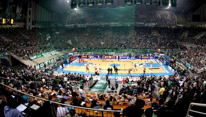 Κατάμεστο το ΟΑΚΑ στο τελευταίο παιχνίδι του Διαμαντίδη!