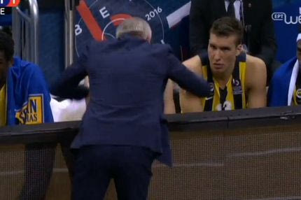 ΕΞΑΛΛΟΣ: Ο Ομπράντοβιτς χτύπησε τις διαφημιστικές πινακίδες