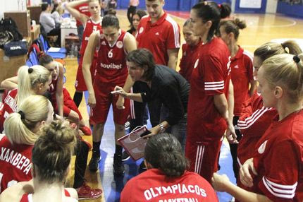 Ανανέωσε 11 συμβόλαια ο Ολυμπιακός