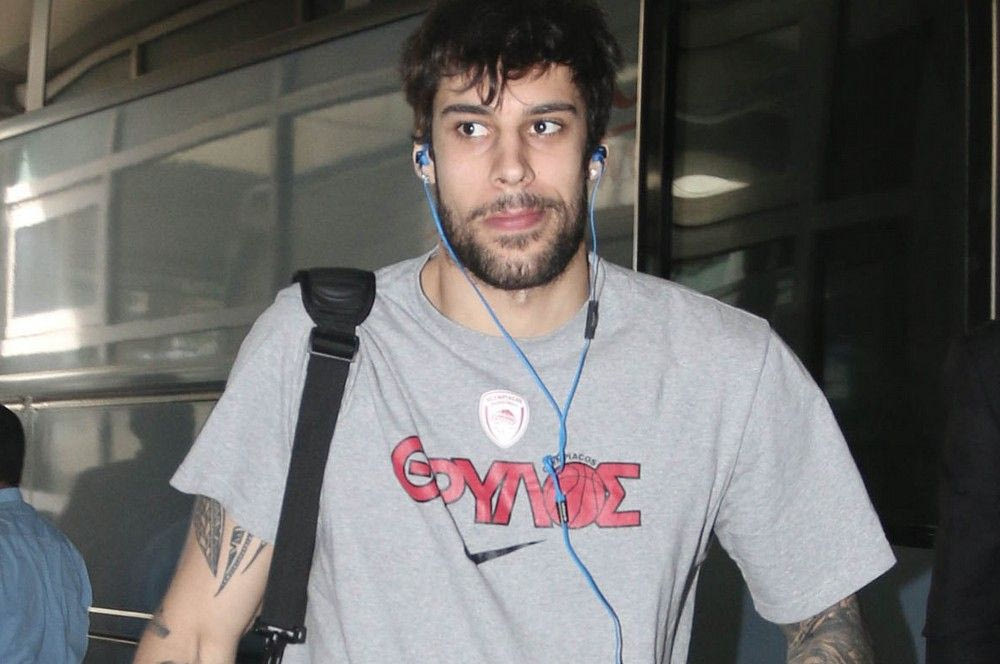 Άλλοι τα πίνουν, άλλοι κάνουν ποδήλατο