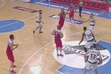 Το πεταχτάρι του Πρίντεζη από τη γραμμή του τριπόντου!