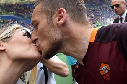 “Καυτό” φιλί μεταξύ Τότι-Μπλάζι!