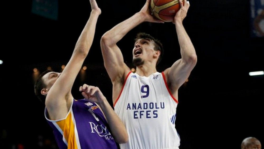 Ο Δέδας απείλησε την Εφές που σώθηκε στο τέλος