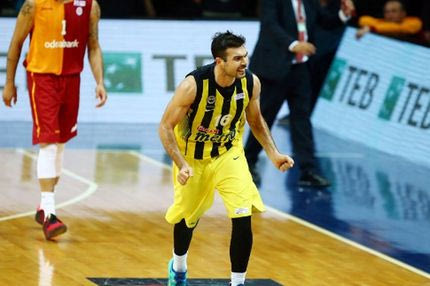 Το έβαλε από το κέντρο ο Σλούκας αλλά…