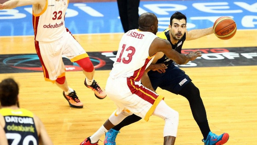 Στους τελικούς η Φενέρμπαχτσε: Πήρε… εκδίκηση ο Ομπράντοβιτς