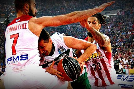 Ο τελικός της… πλάτης