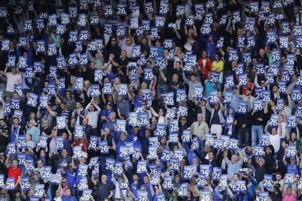 Το “Στάμφορντ Μπριτζ” αποθέωσε τον Τέρι