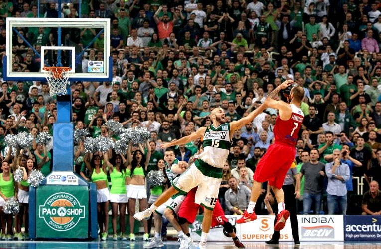 Καρέ-καρέ το επικό τρίποντο του Σπανούλη