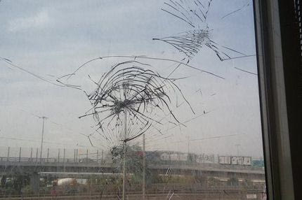 Επίθεση οπαδών του Ολυμπιακού σε τηλεοπτικό σταθμό