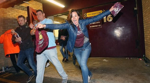 Καρατιές για ένα ενθύμιο από το “Upton Park”