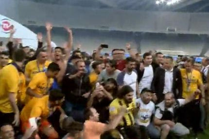 Ο Ξηροκώστας στους πανηγυρισμούς της ΑΕΚ