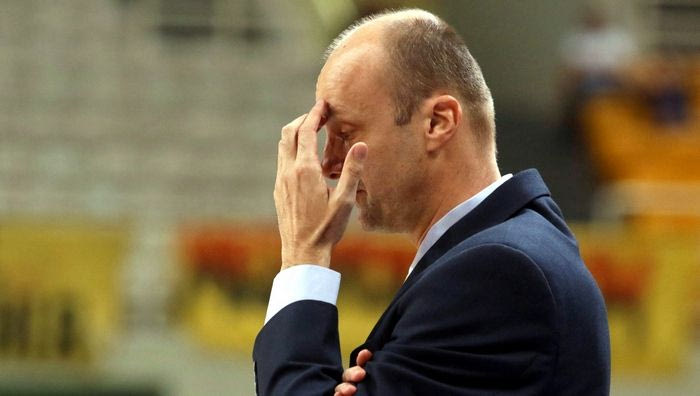 Ζντοβτς: “Έπρεπε να είχε φύγει νωρίτερα ο Γκριν”