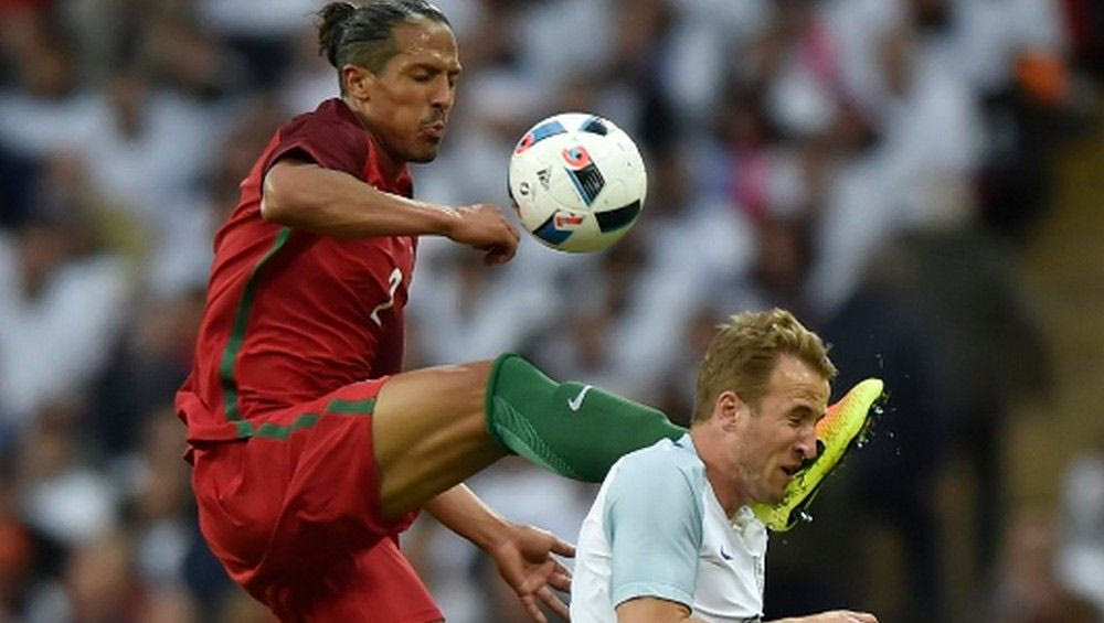 Καρατέκα ο Μπρούνο Άλβες, “αποκεφάλισε” τον Κέιν