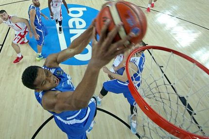 Τρομερό κάρφωμα απ’ τον Αντετοκούνμπο