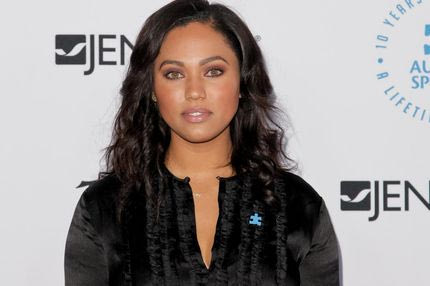 Ξέσπασε η σύζυγος Κάρι: “Είναι όλα στημένα”