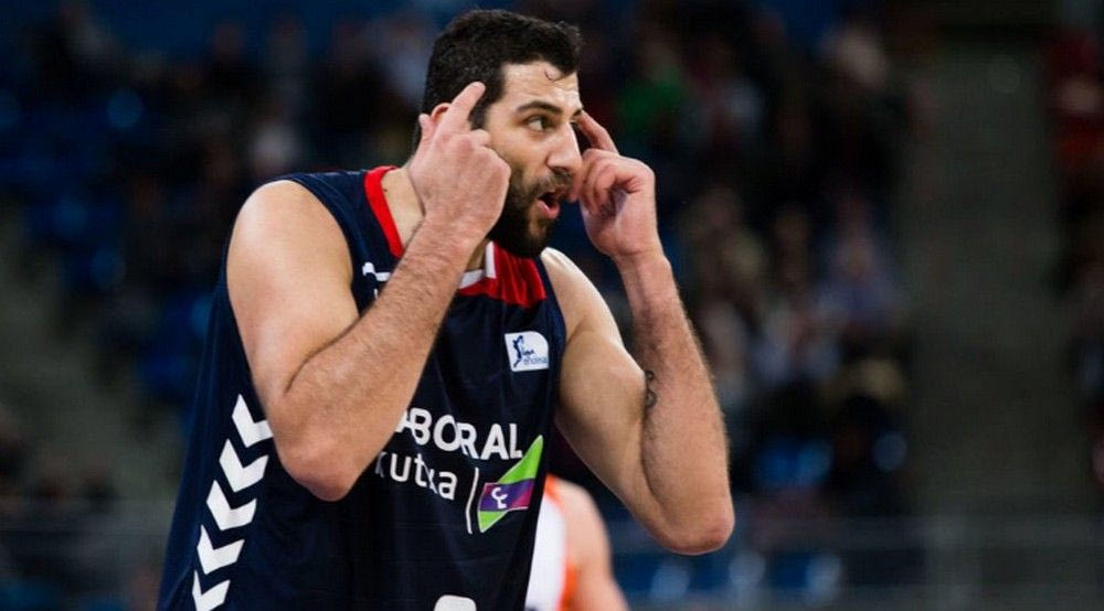 Πρόταση στον Μπουρούση η Γαλατάσαραϊ