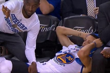 Τρελάθηκε ο Κάρι στα τρίποντα των Γουόριορς