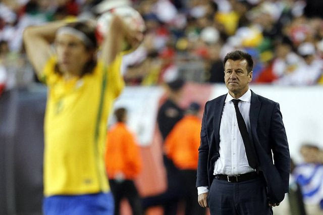 Απολύθηκε ο Ντούνγκα, αναλαμβάνει ο Τίτε