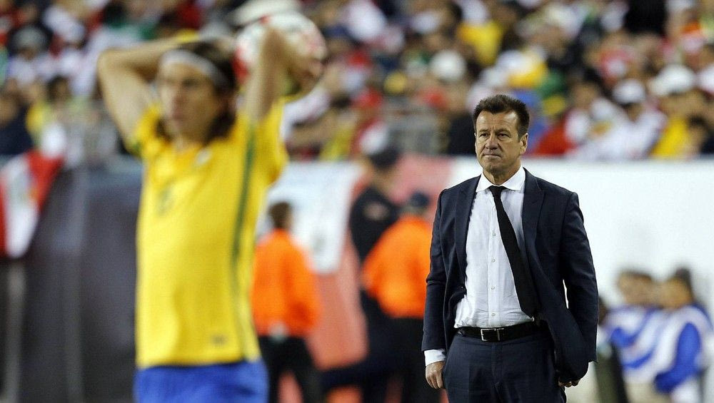 Απολύθηκε ο Ντούνγκα, αναλαμβάνει ο Τίτε