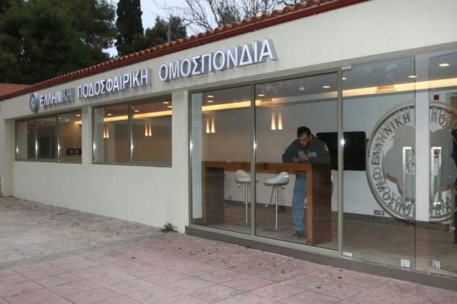 O χρόνος πιέζει την ΕΠΟ