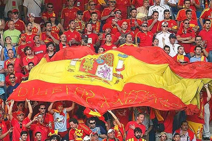 Συλλήψεις νεοναζί Ισπανών στη Νις