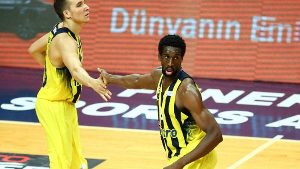 Διαστημική η Φενέρμπαχτσε του Ομπράντοβιτς, έτοιμη για κούπα