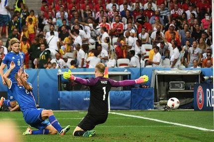 Το γκολ της ισοφάρισης της Ισλανδίας κόντρα στην Αγγλία