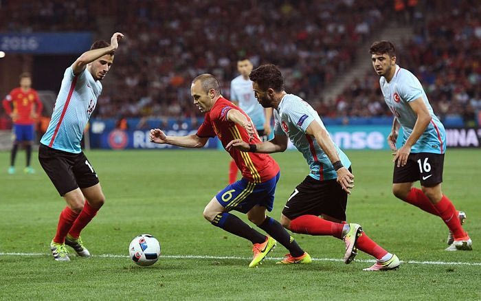 “Μάγος” Ινιέστα: Δείτε το εκπληκτικό “σομπρέρο” του