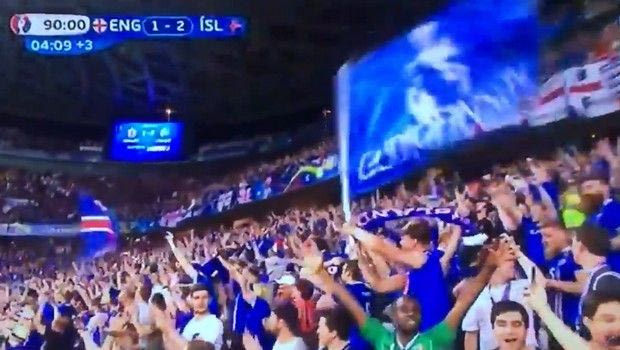 Αμόκ από τον Ισλανδό σπίκερ στο τέλος του αγώνα