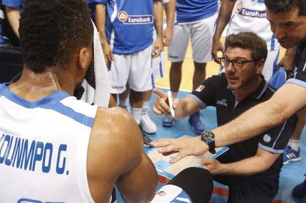 Κατσικάρης: “Φτιάχνουμε μια ομάδα για το μέλλον”