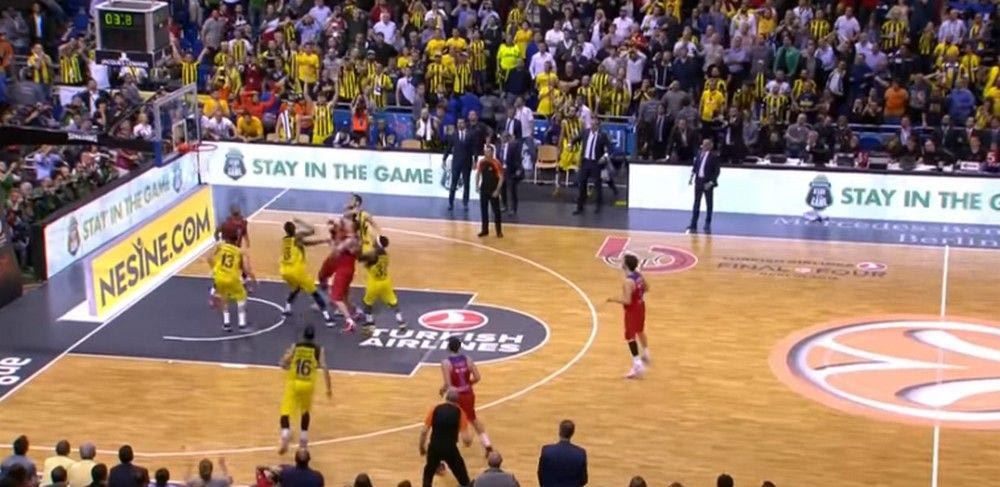 Το κορυφαίο buzzer beater στην Ευρωλίγκα