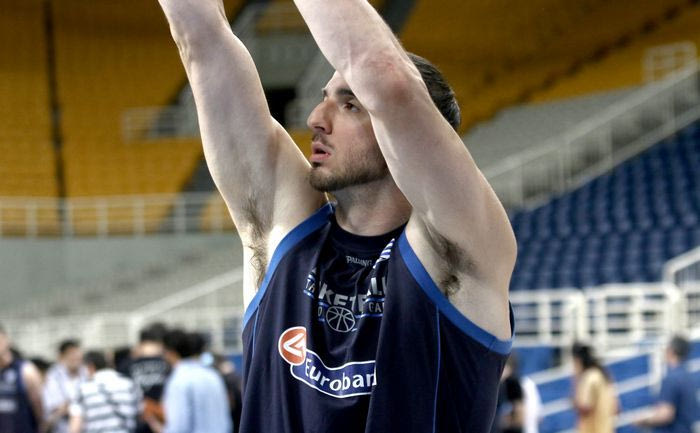 Γαστρεντερίτιδα ο Κουφός, αμφίβολος με Σερβία