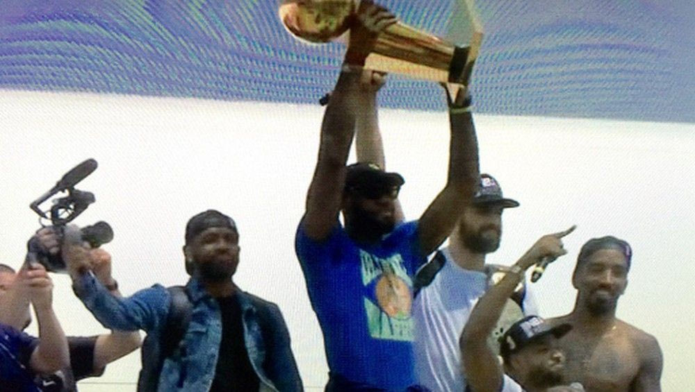 Οι Καβς γύρισαν στο Κλίβελαντ: Γυμνός ο Τζέι Αρ Σμιθ