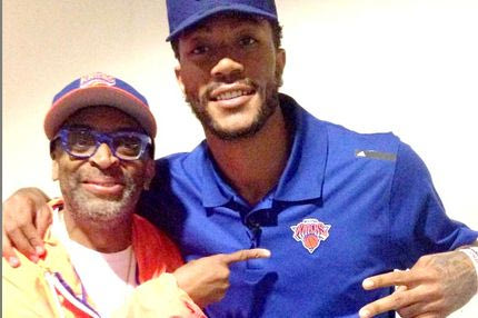 Ο Σπάικ Λι υποδέχεται τον Ντέρικ Ρόουζ στη Νέα Υόρκη