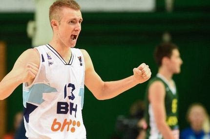 Τζανάν Μουσά: Εθνικός ήρωας ετών 17