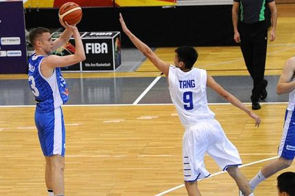 Τρομερός 17χρονος έβαλε 50 πόντους στο Παγκόσμιο