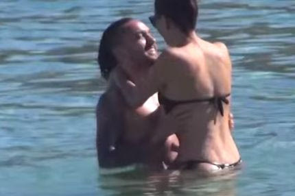 Ερωτικά παιχνίδια σε κοινή θέα ο Ναπολεόνι