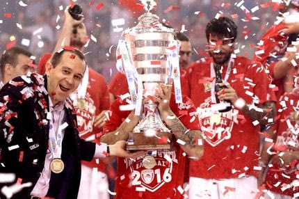 Η φιέστα της κατάκτησης του πρωταθλήματος από τον Ολυμπιακό!