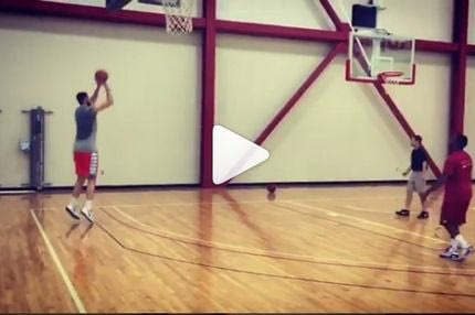 O Παπαγιάννης κάνει… πλάκα από το τρίποντο!