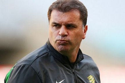 Ποστέκογλου: “Νιώθω ντροπή, δεν θα ξαναερχόμουν στο γήπεδο”