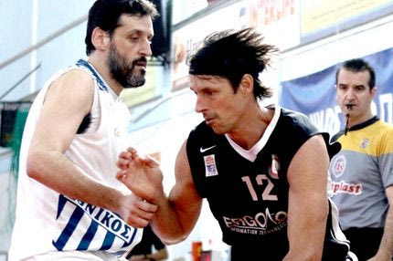 Στους τελικούς των πλέι οφ ο Προμηθέας, έμειναν οι Μαχητές