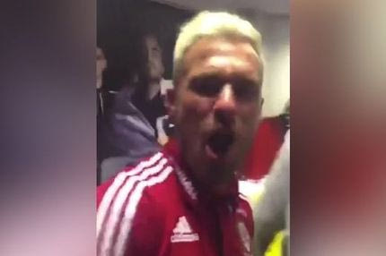 Τρελάθηκαν οι Ουαλοί στο γκολ της Ισλανδίας