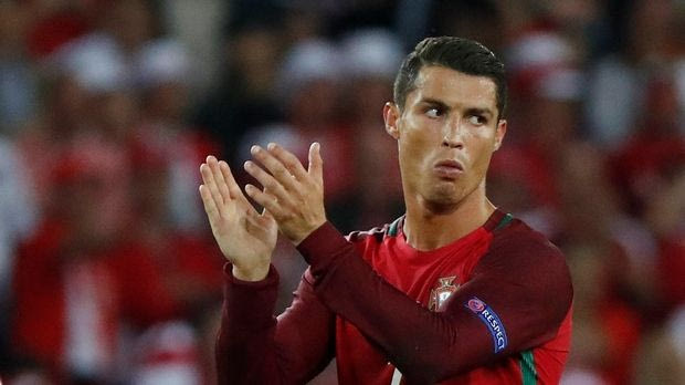 Χωρίς έλεος τρολάρισμα του Λίνεκερ στον Ρονάλντο