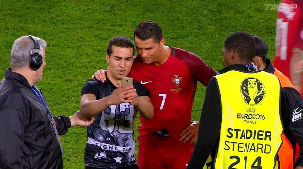 Ιδού η selfie του Ρονάλντο με τον οπαδό